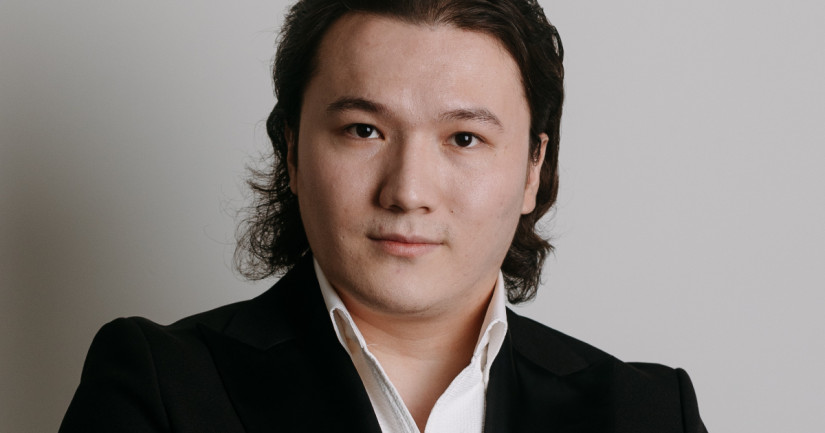 Koshkinbayev, Dinmukhamed