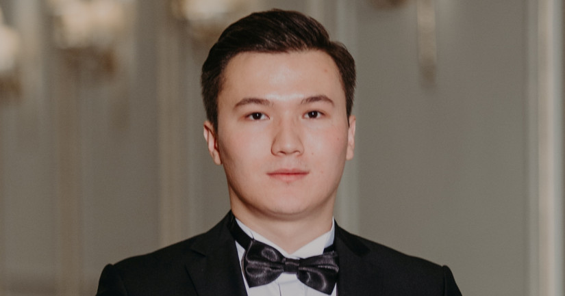 Koshkinbayev, Dinmukhamed 